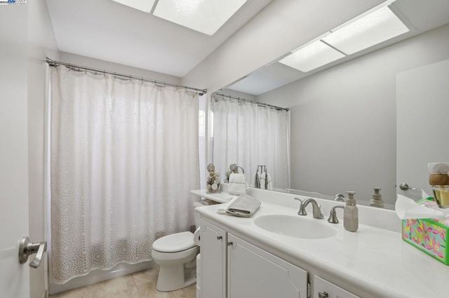 3155 Mackenzie Pl, Fremont, CA 94536