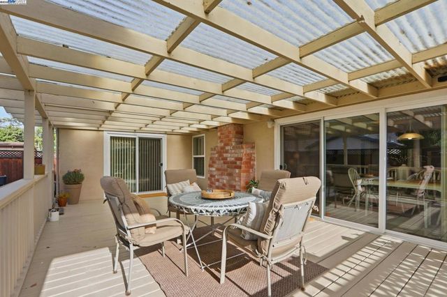 3155 Mackenzie Pl, Fremont, CA 94536