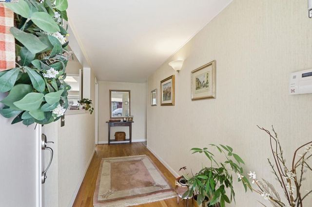 3155 Mackenzie Pl, Fremont, CA 94536