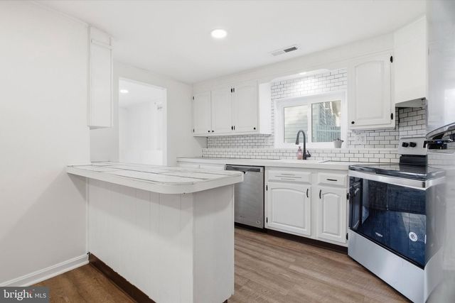 2801 MANSION AVE, Claymont, DE 19703