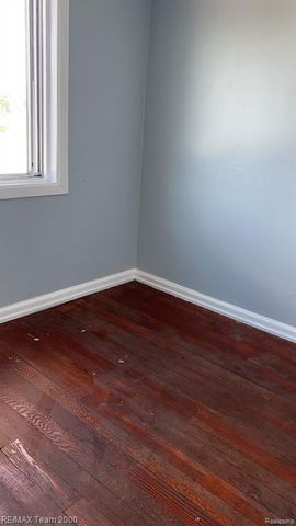 776 Cleophus Parkway, Lincoln Park, MI 48146