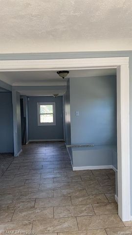 776 Cleophus Parkway, Lincoln Park, MI 48146