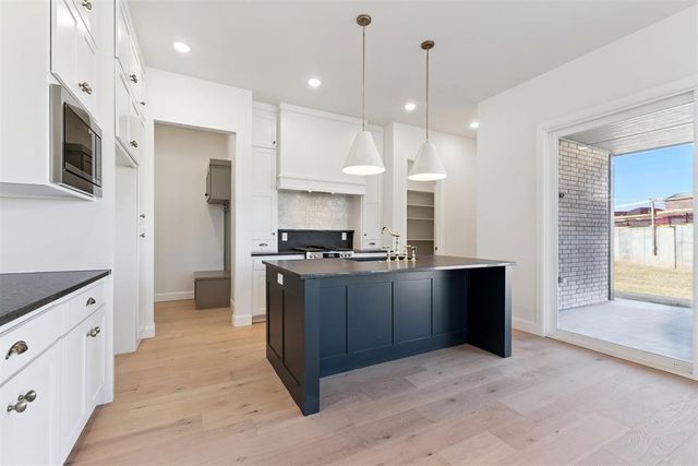 6000 Frankie Lynn Lane, Edmond, OK 73034