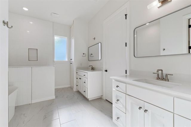 6000 Frankie Lynn Lane, Edmond, OK 73034