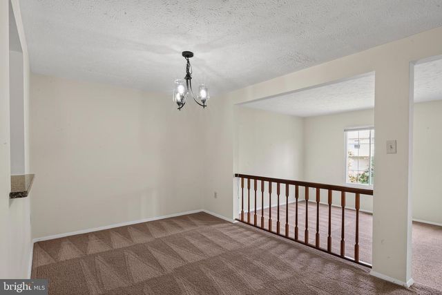 7525 WEATHERBY DR, Rockville, MD 20855