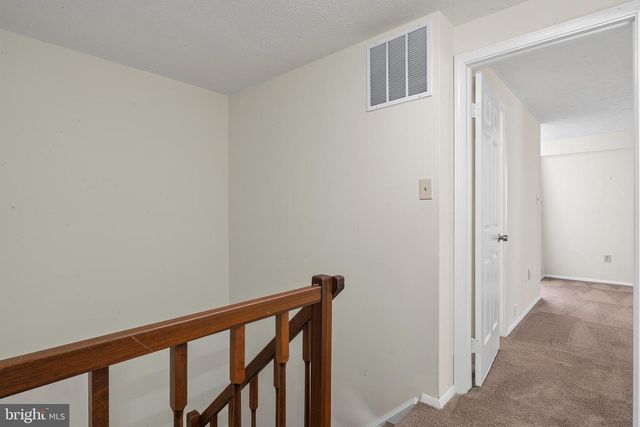 7525 WEATHERBY DR, Rockville, MD 20855