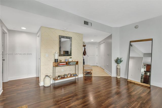 1250 S Miami Ave 2802, Miami, FL 33130