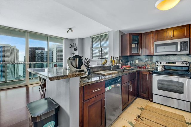 1250 S Miami Ave 2802, Miami, FL 33130