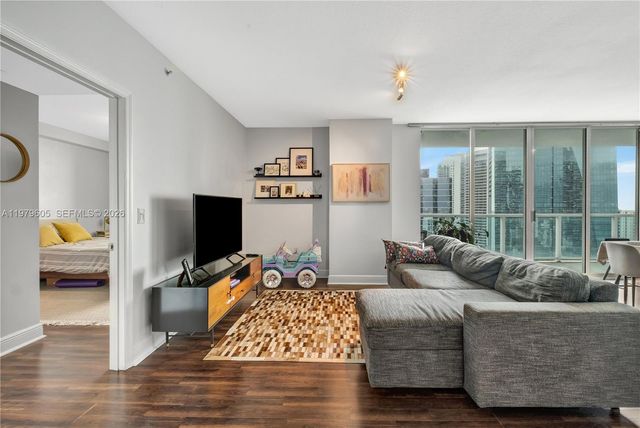 1250 S Miami Ave 2802, Miami, FL 33130