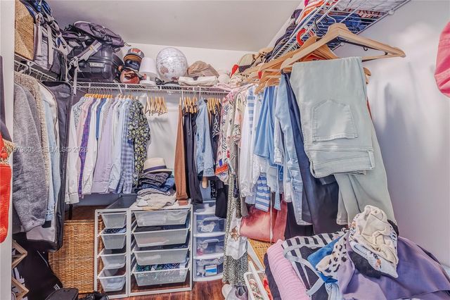 1250 S Miami Ave 2802, Miami, FL 33130