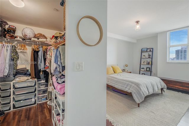 1250 S Miami Ave 2802, Miami, FL 33130