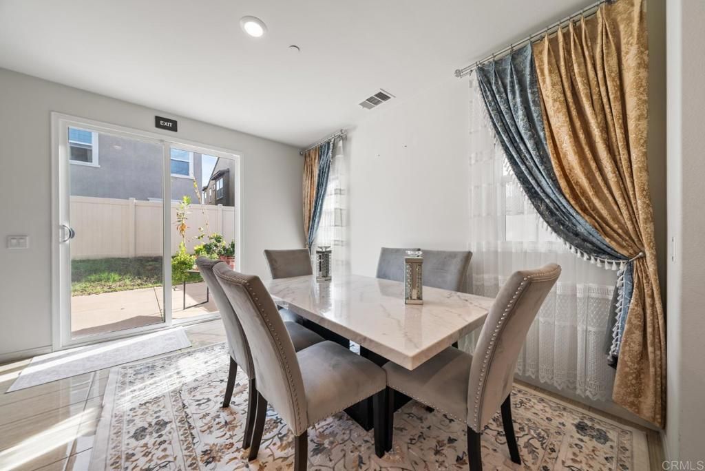 Image 9 of property listing at 1251 S Magnolia Avenue, El Cajon, CA 92020