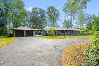 348 South Hills Drive, Battle Creek, MI 49015