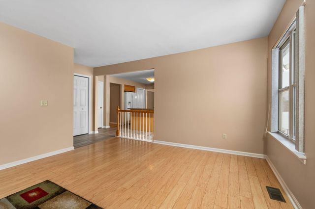 9639 Hampton Drive, Van Buren Twp, MI 48111