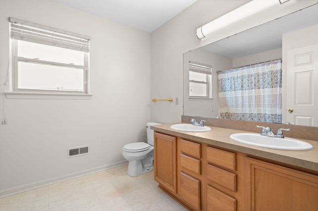 9639 Hampton Drive, Van Buren Twp, MI 48111