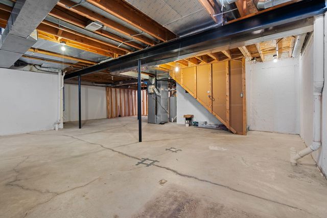 9639 Hampton Drive, Van Buren Twp, MI 48111