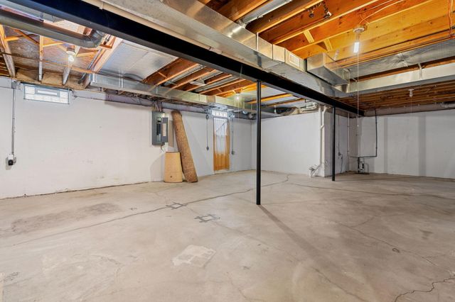 9639 Hampton Drive, Van Buren Twp, MI 48111