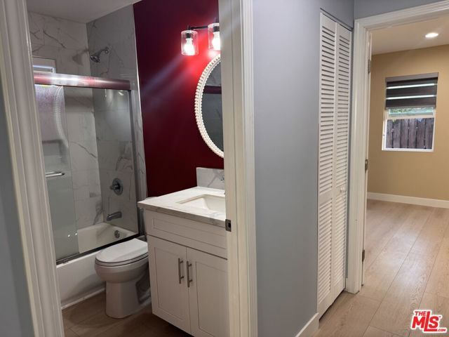 1519 Crenshaw Boulevard, Los Angeles, CA 90019