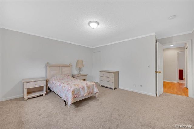 44680 Elizabeth Road, Clinton Charter Township, MI 48036