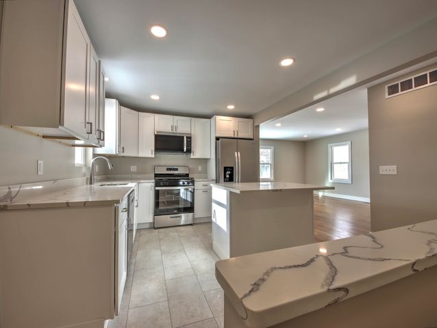 815 Eason Court, La Porte, IN 46350