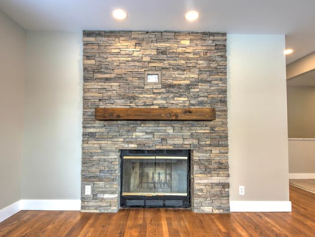 815 Eason Court, La Porte, IN 46350