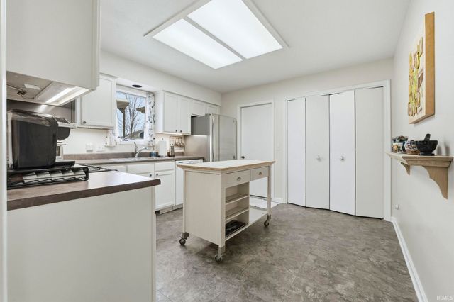 6226 Savannah Cove, Fort Wayne, IN 46835