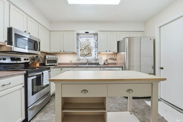 6226 Savannah Cove, Fort Wayne, IN 46835