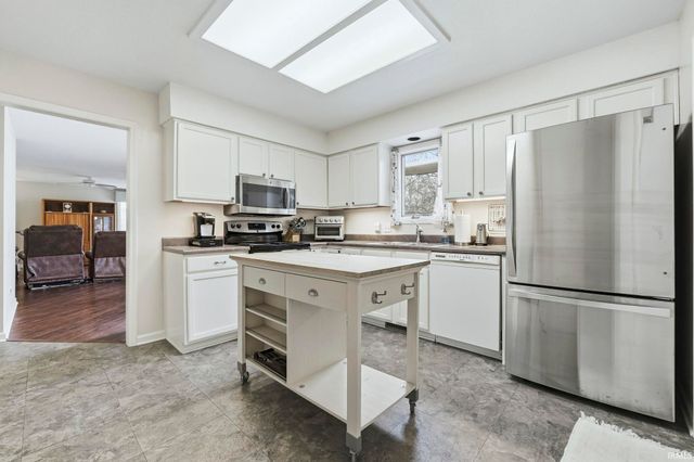 6226 Savannah Cove, Fort Wayne, IN 46835