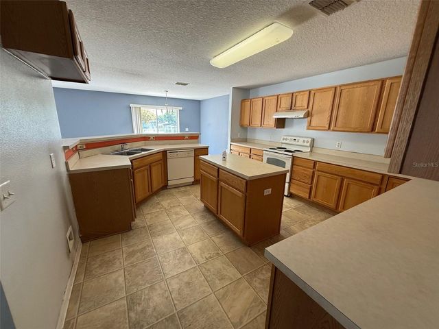 708 BRENTON LEAF DRIVE, Ruskin, FL 33570