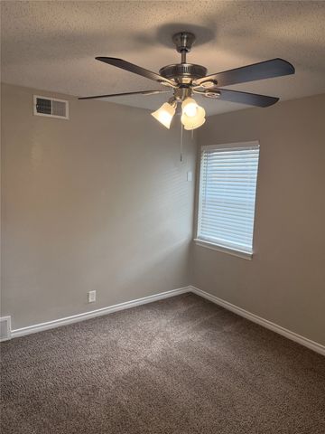 2514 Greenway Street, Arlington, TX 76010