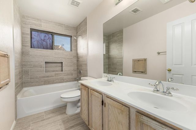 14831 N 42nd, Phoenix, AZ 85032