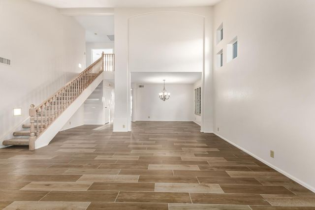 14831 N 42nd, Phoenix, AZ 85032