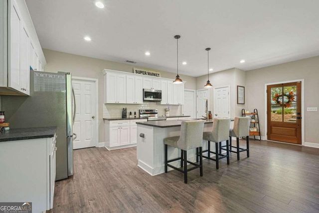 120 E KILLIAN Street, Canton, GA 30114