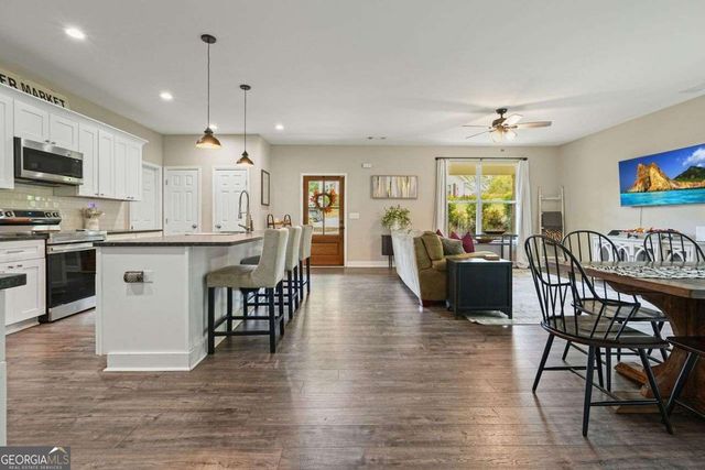120 E KILLIAN Street, Canton, GA 30114