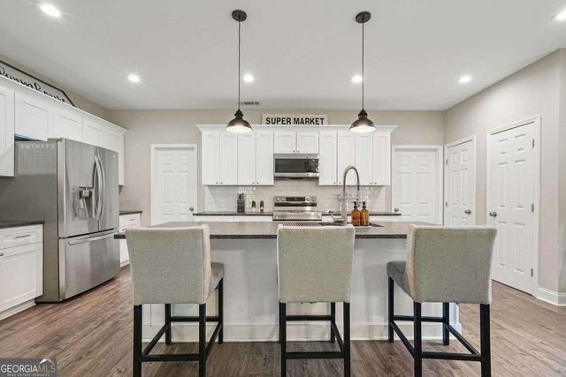 120 E KILLIAN Street, Canton, GA 30114