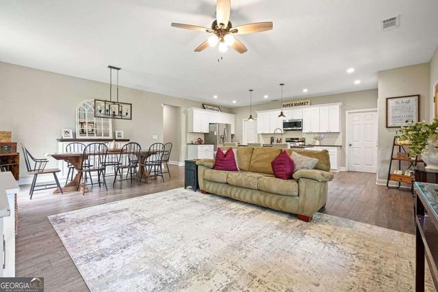 120 E KILLIAN Street, Canton, GA 30114
