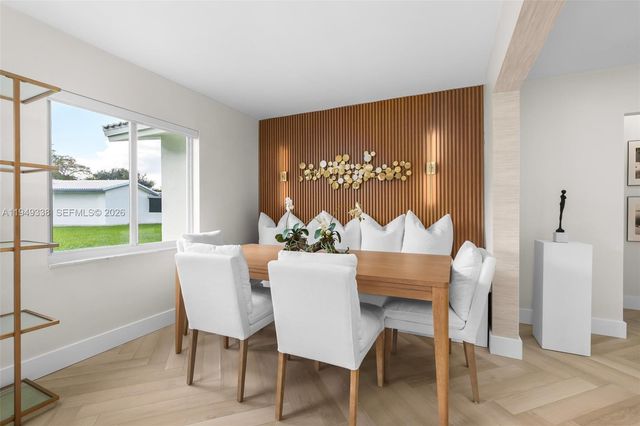 1581 NW 85th Ter, Plantation, FL 33322