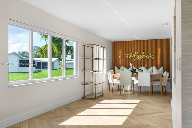 1581 NW 85th Ter, Plantation, FL 33322