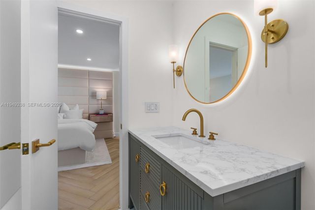 1581 NW 85th Ter, Plantation, FL 33322