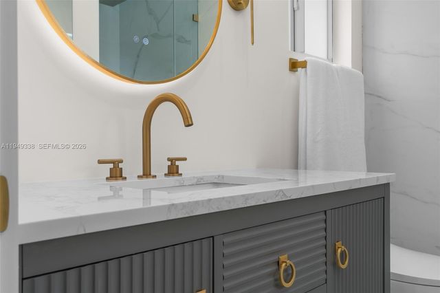 1581 NW 85th Ter, Plantation, FL 33322