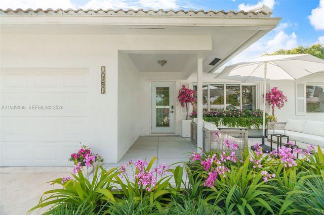 1581 NW 85th Ter, Plantation, FL 33322