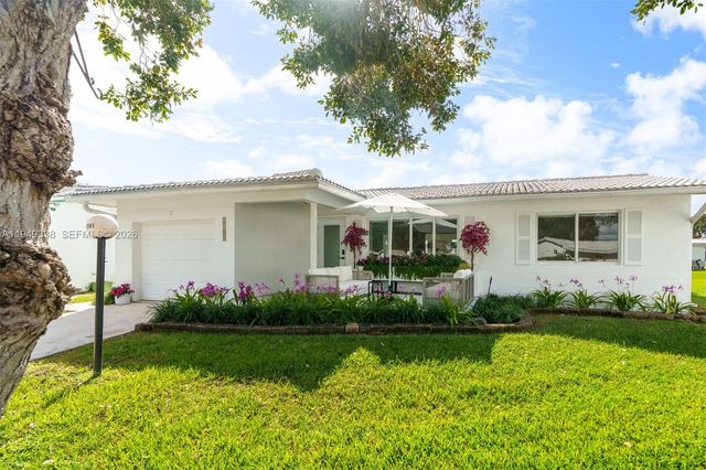 1581 NW 85th Ter, Plantation, FL 33322