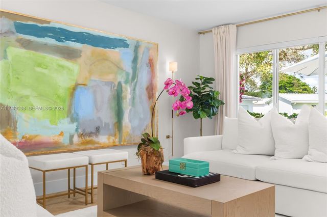 1581 NW 85th Ter, Plantation, FL 33322