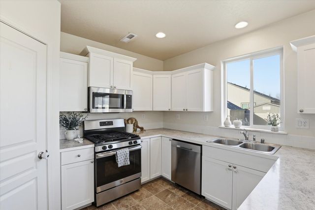 735 Grouse Ct, Cheney, WA 99004