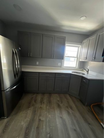 69 Martland Ave 2, Brockton, MA 02301