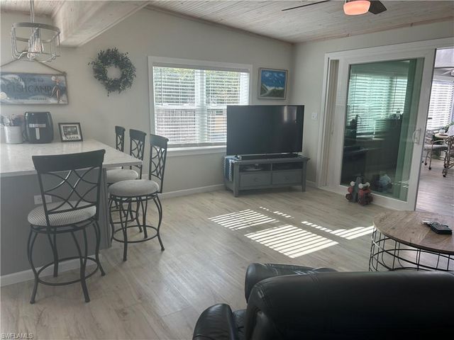 3954 Dewberry LN, St. James City, FL 33956