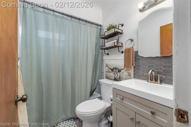 29336 Rosebriar Street, Saint Clair Shores, MI 48081