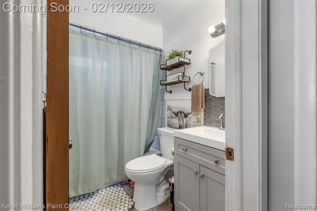 29336 Rosebriar Street, Saint Clair Shores, MI 48081