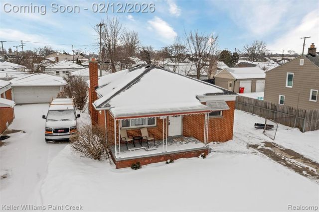 29336 Rosebriar Street, Saint Clair Shores, MI 48081