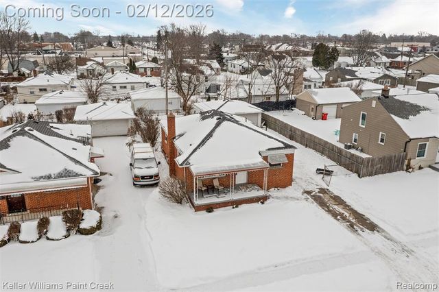 29336 Rosebriar Street, Saint Clair Shores, MI 48081